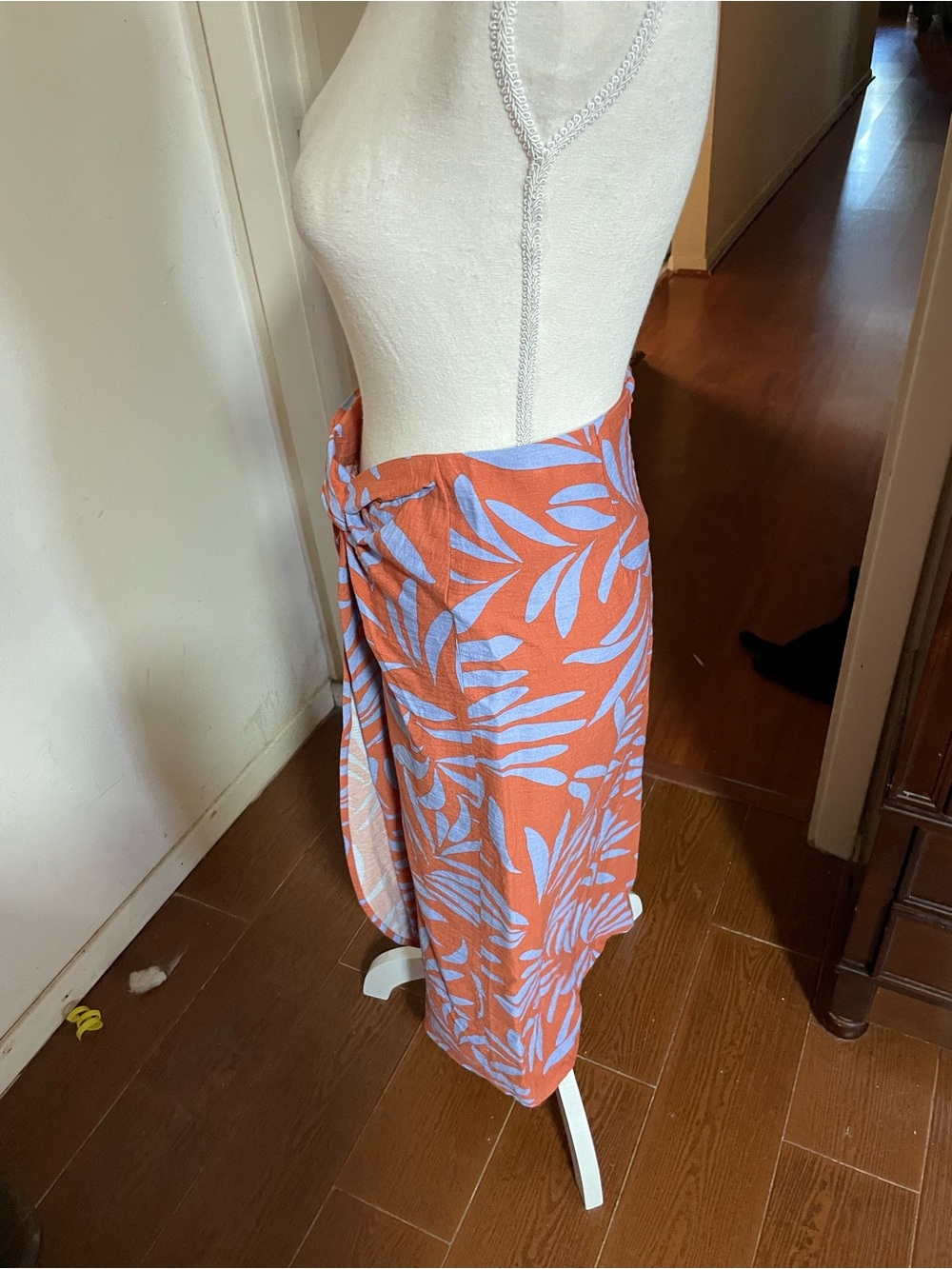 LOFT Outlet Petite ANN TAYLOR faux wrap skirt orange lavender 0P tropical print - Picture 10 of 15